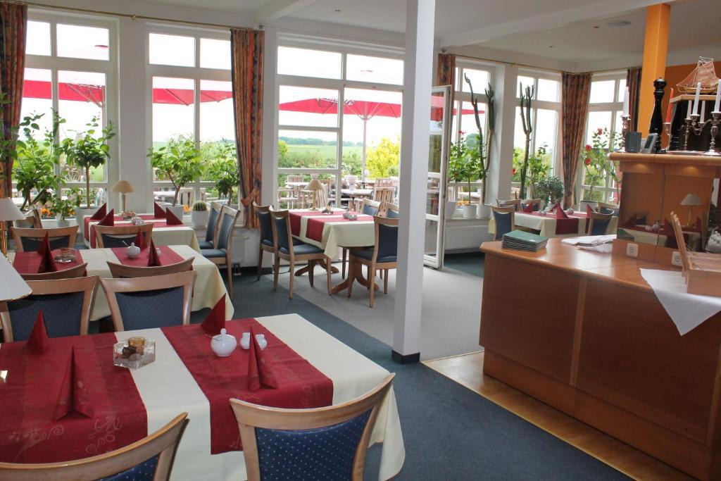 Hotel & Restaurant Zum Kap Arkona Putgarten Екстер'єр фото